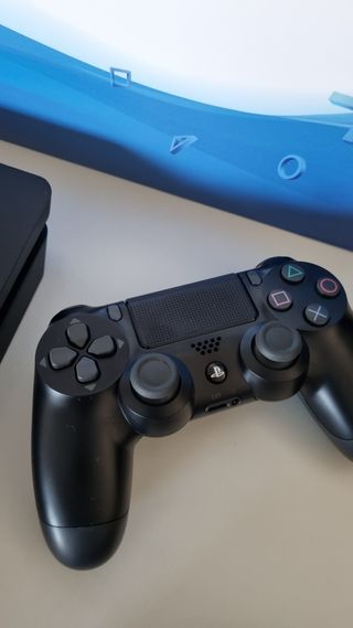 PS4 SLIM