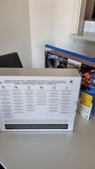 PS4 SLIM