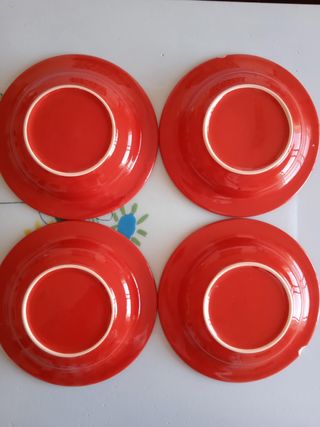 Lote de 4 platos hondos de barro