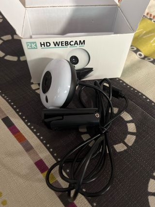 Webcam 2K con luz y tripode