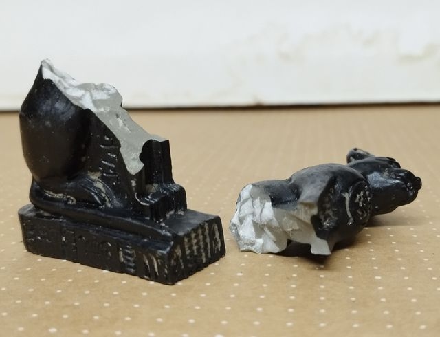 Decorazione Acquario Egitto Statuina divisa a metà