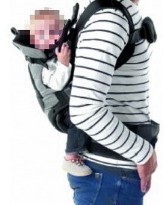 Mochila Jané tipo canguro de bebé