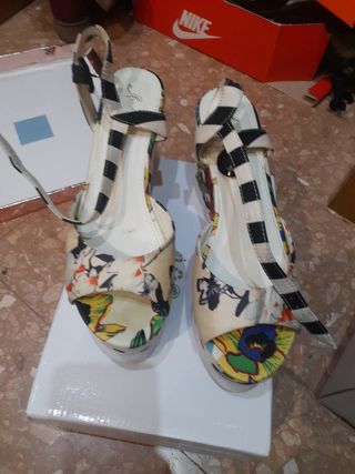 ZAPATOS DE PLATAFORMA