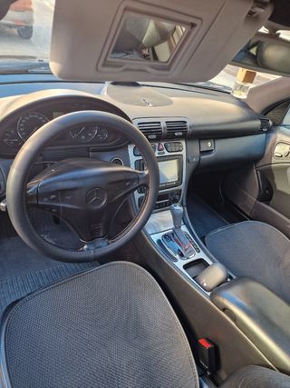 Mercedes-Benz Clase C 2005