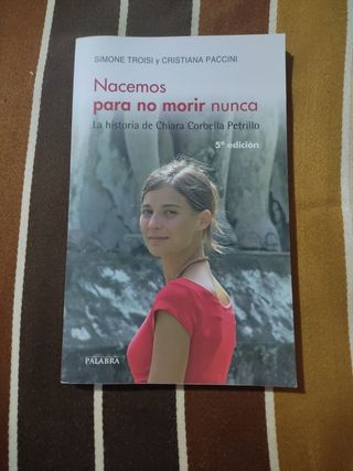 Libro nacemos para no morir nunca 