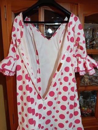 Traje de gitana lunares rosa y blanco 