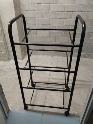 ESTANTERÍA DE CRISTAL NEGRO