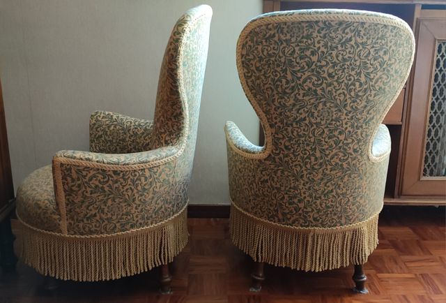 Coppia di poltroncine vintage restaurate