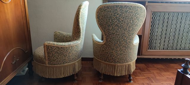 Coppia di poltroncine vintage restaurate