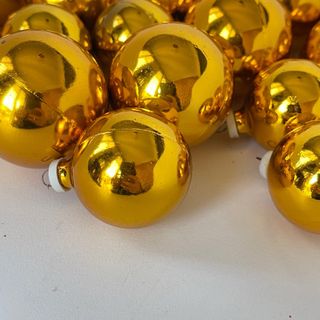 navidad / bolas doradas / años 70