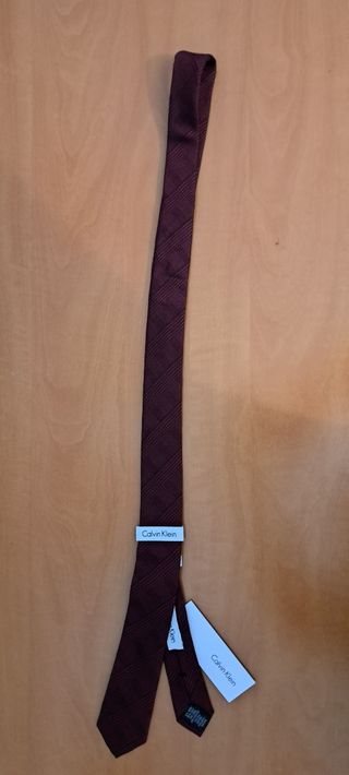 Corbata Calvin Klein nueva sin estrenar