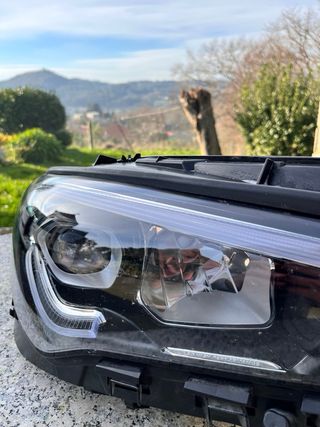 Faro LED derecho Mercedes CLA ORIGINAL