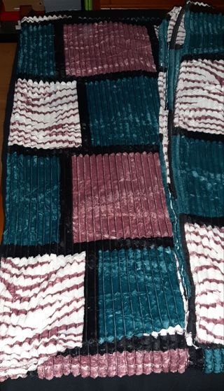 Colcha/Manta em coralina 220×240