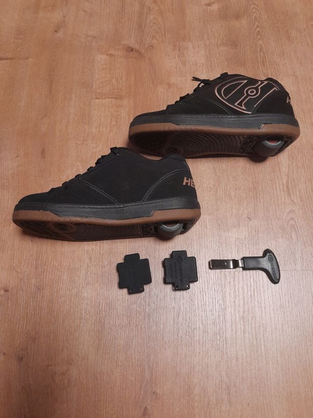 Zapatillas con ruedas T36