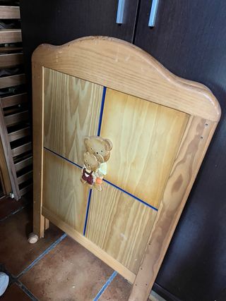 Cuna Madera Maciza de Pino Corte Inglés Alta gama.