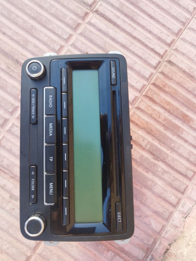 Auto radio touran 