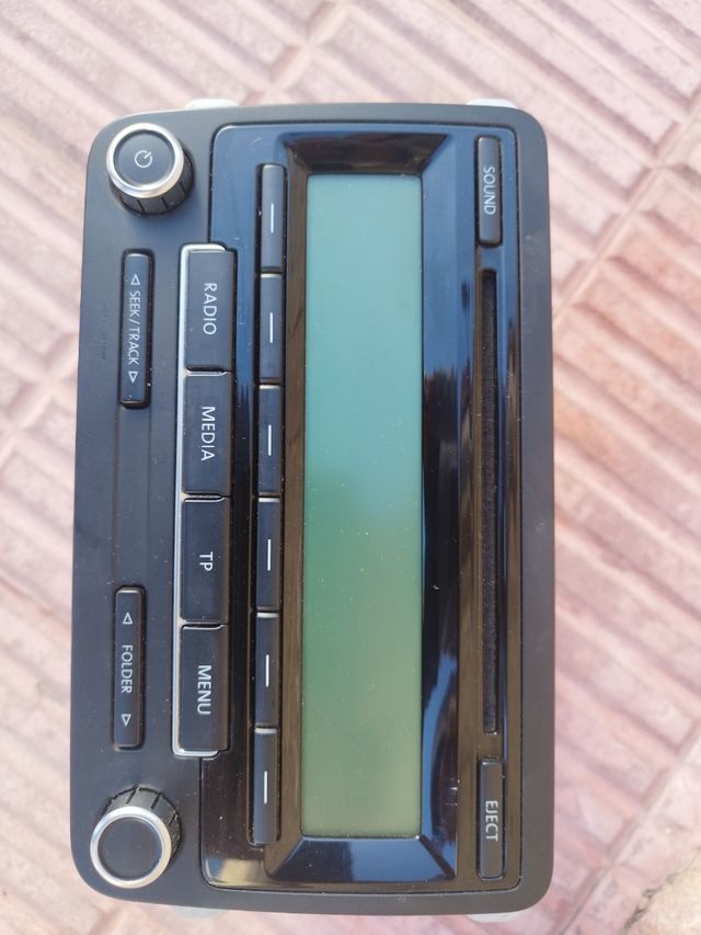 Auto radio touran 