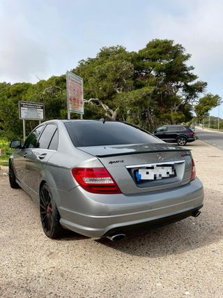 Mercedes-Benz Clase C320 4Matic 2009
