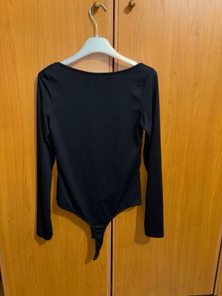 Bellissimo Body COME NUOVO,Marca”BERSHKA”Taglia M