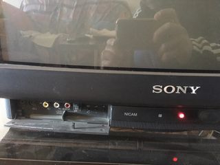 SONY Trinitron 21”