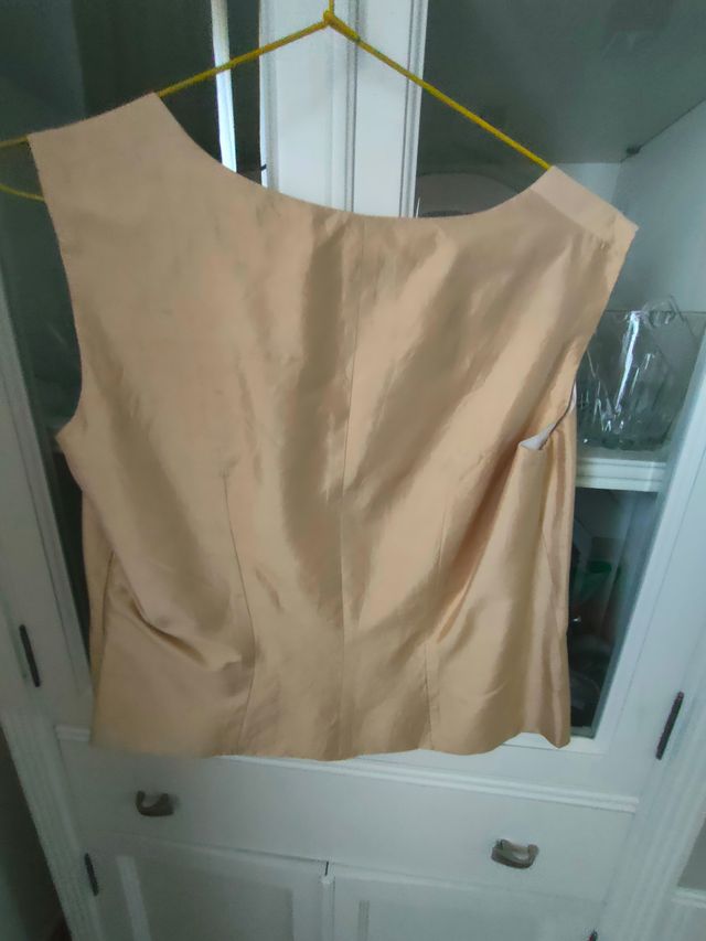 Traje de chaqueta con falda (3 piezas)T. 44 (42)