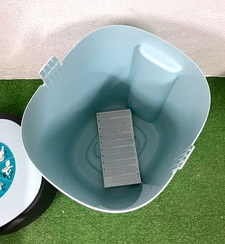 Contenedor pañales azul, Tomme Tippe