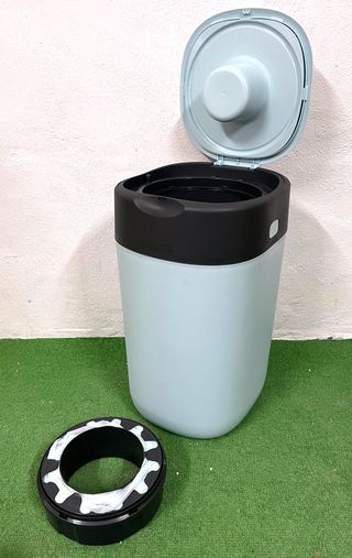 Contenedor pañales azul, Tomme Tippe