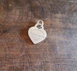Tifannys collar