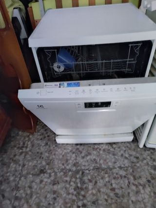 Lavavajillas ,se vende por no uso