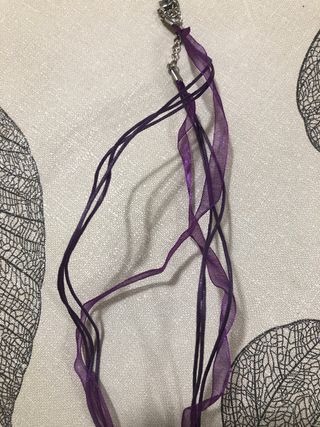 collana con ciondolo in vetro