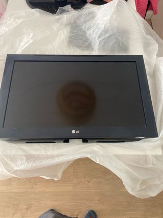 TV LG 32”