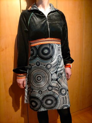 Vestido sicodélico de terciopelo Matilda