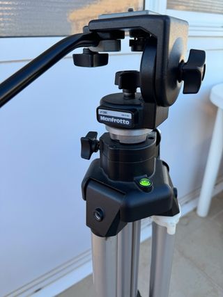 TRIPODE MANFROTTO PROFESIONAL CON ROTULA, NUEVO