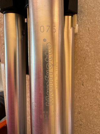 TRIPODE MANFROTTO PROFESIONAL CON ROTULA, NUEVO
