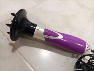 Secador con accesorios