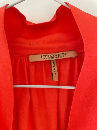 Blusa Maison Scotch suave 100% natural