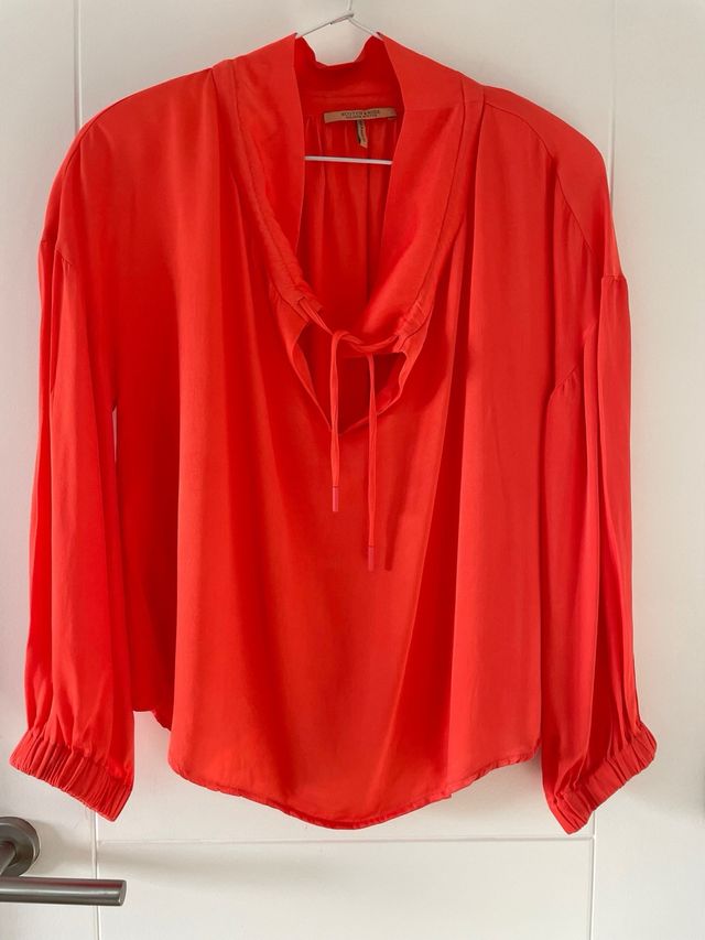 Blusa Maison Scotch suave 100% natural