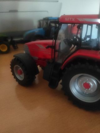 Mc cormick mtx tractor escala