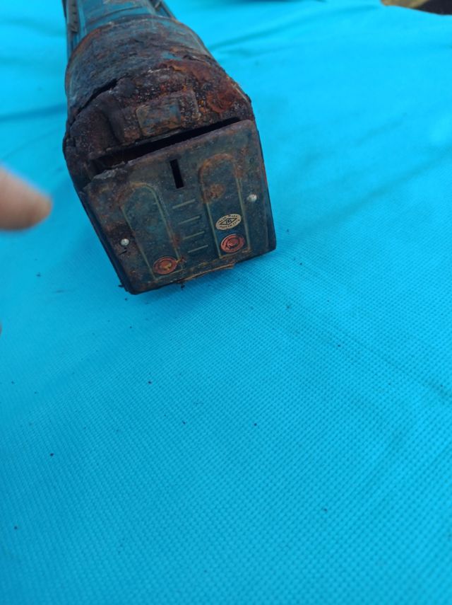 Treno in latta giocattolo vintage