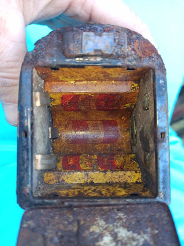 Treno in latta giocattolo vintage