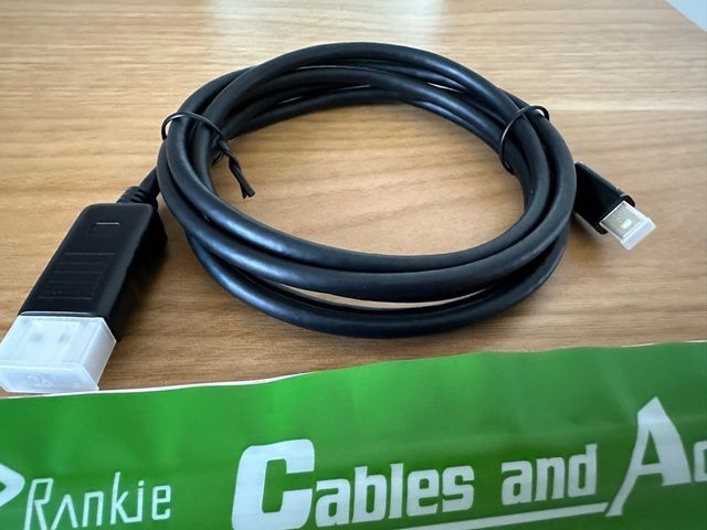 Cable Mini Display Port a Display Port.