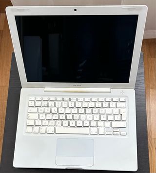 Apple Macbook 13,3