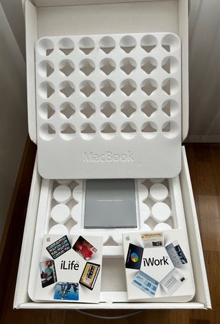 Apple Macbook 13,3