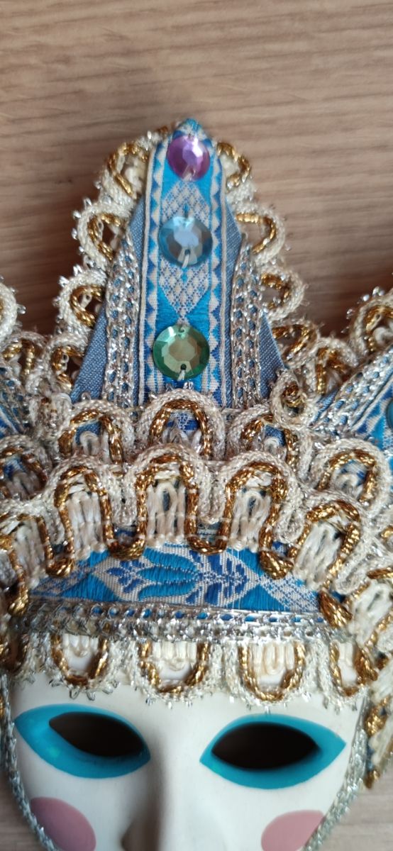 Máscara de porcelana