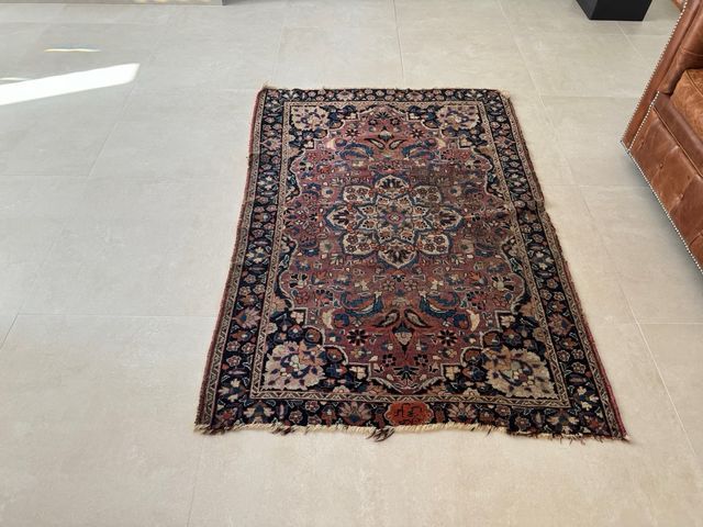 Alfombra persa de lana y seda