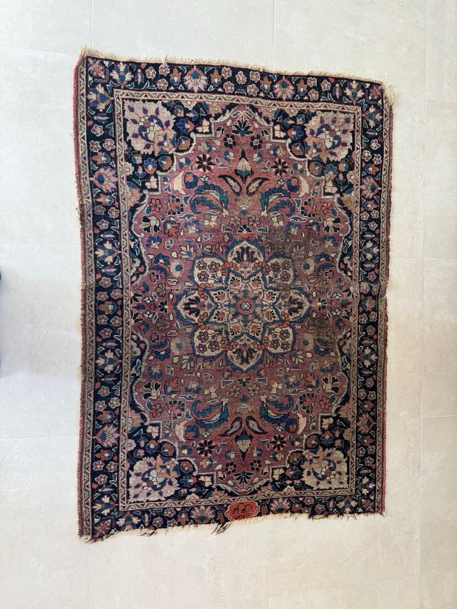 Alfombra persa de lana y seda