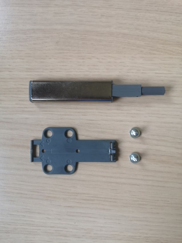 Sistema de abertura por pressão