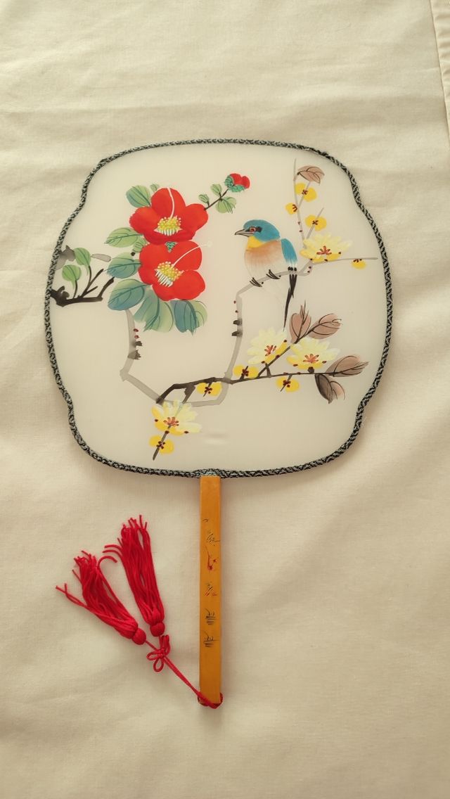 Pay-pay de seda pintado a mano. Abanico