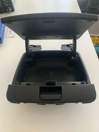 Guantera consola i30 2007