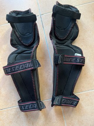 Protecciones rodilla-espinilla dainese